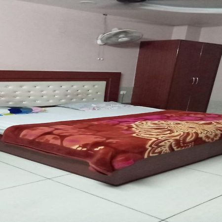 Hotel Kings, Rohtak Exteriér fotografie