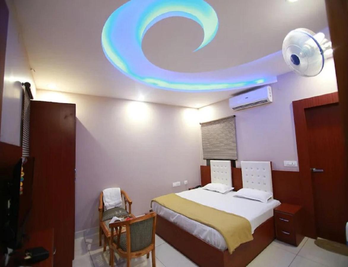 Hotel Kings, Rohtak Exteriér fotografie