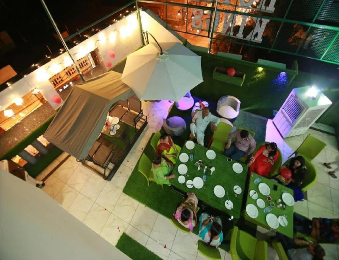 Hotel Kings, Rohtak Exteriér fotografie