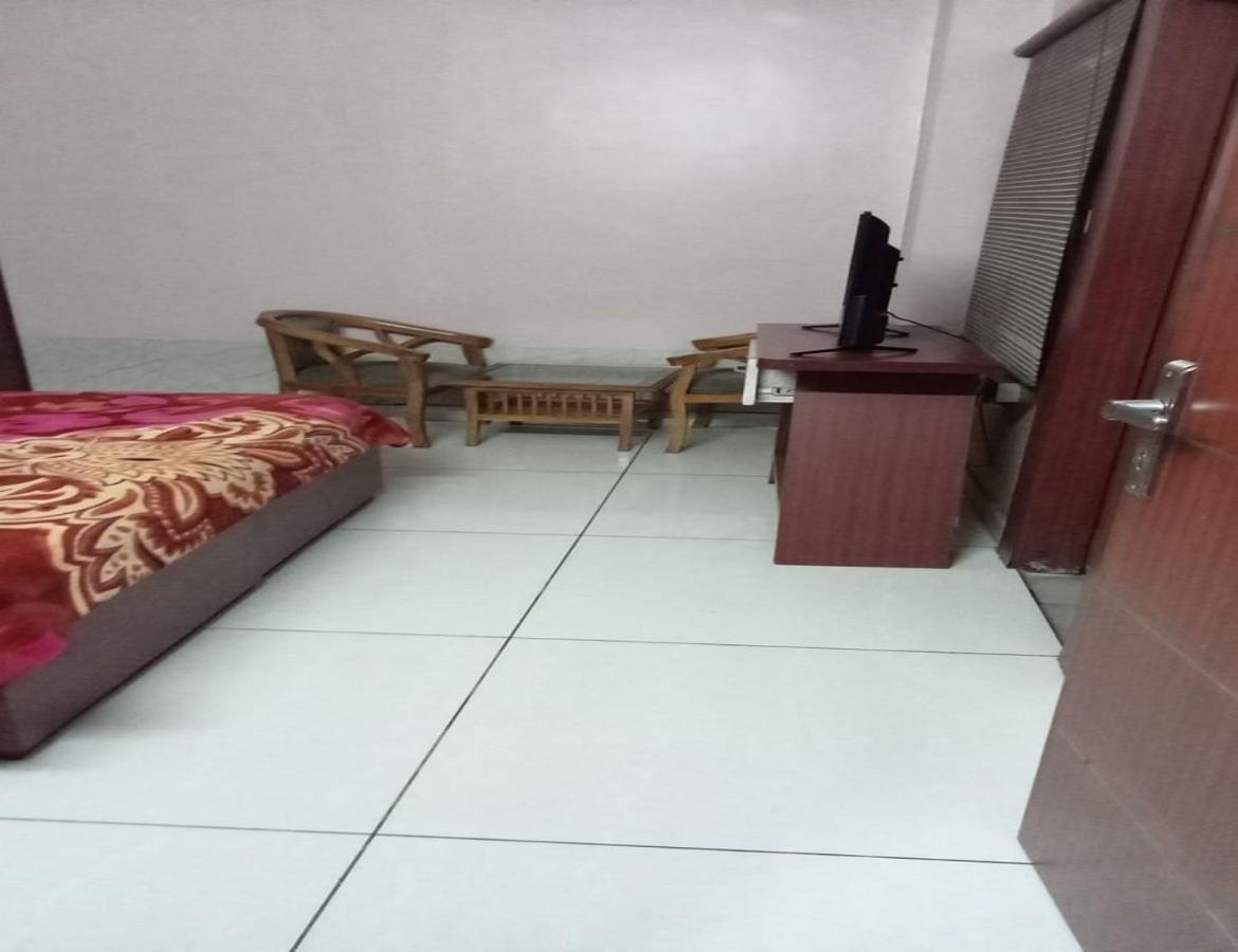 Hotel Kings, Rohtak Exteriér fotografie